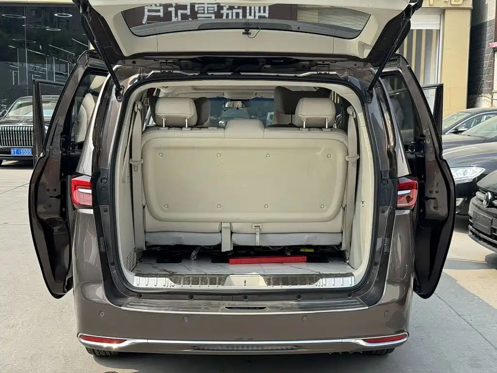 Buick GL8 2022 Land Business Class 652T Comfort купить на сайте DeffCars