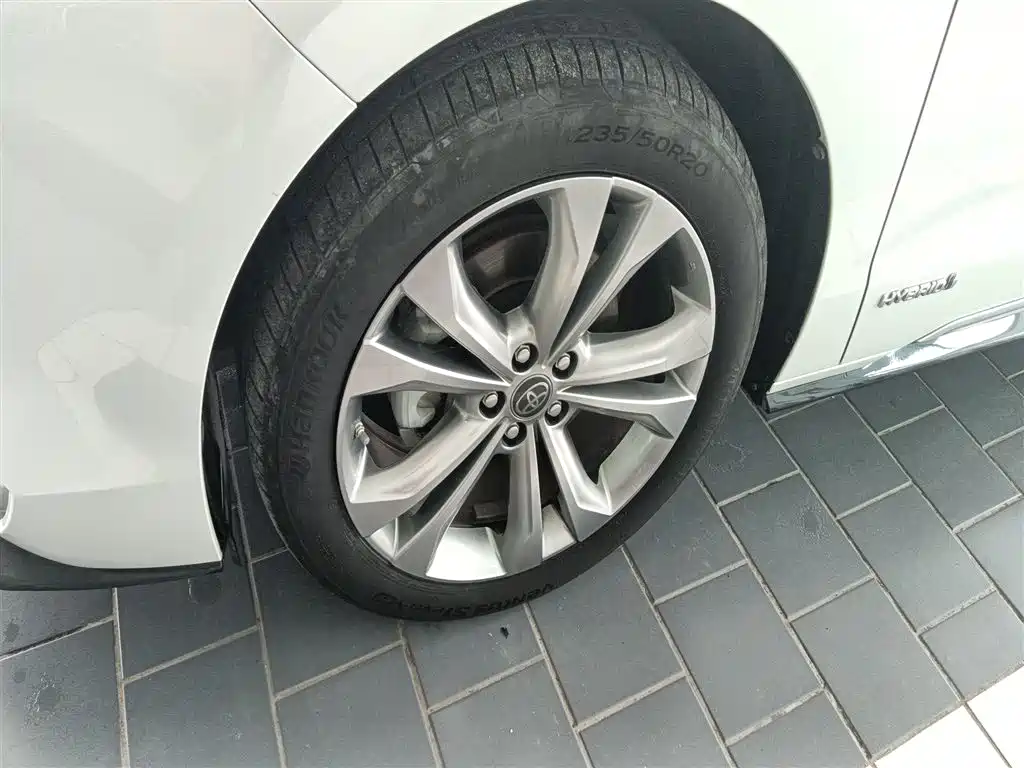 SIENNA 2021 2.5L Hybrid Platinum Edition купить на сайте DeffCars