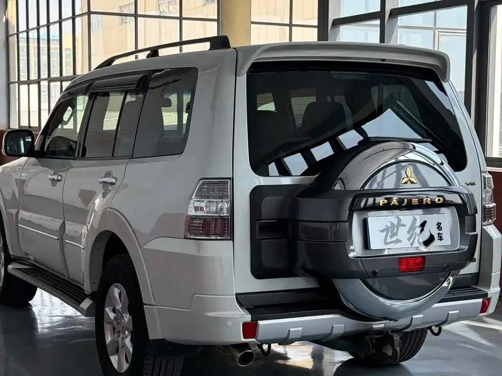 Pajero imported 2020 3.0L automatic premium version купить на сайте DeffCars