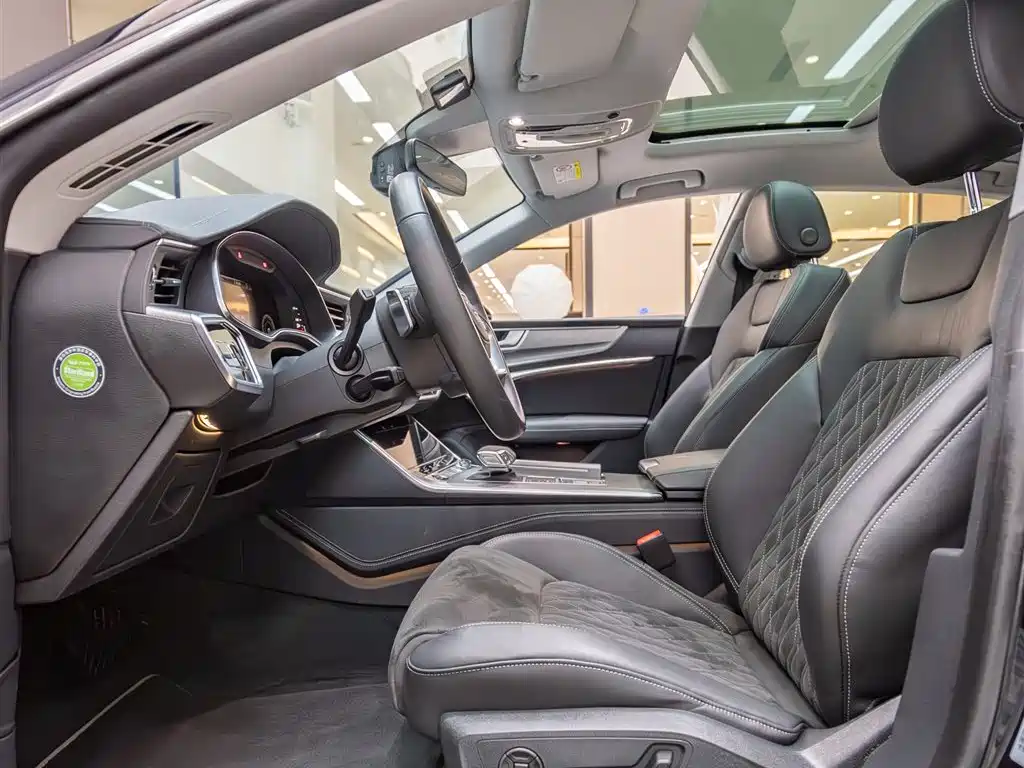 Audi A7L 2024 45 TFSI quattro luxury model купить на сайте DeffCars