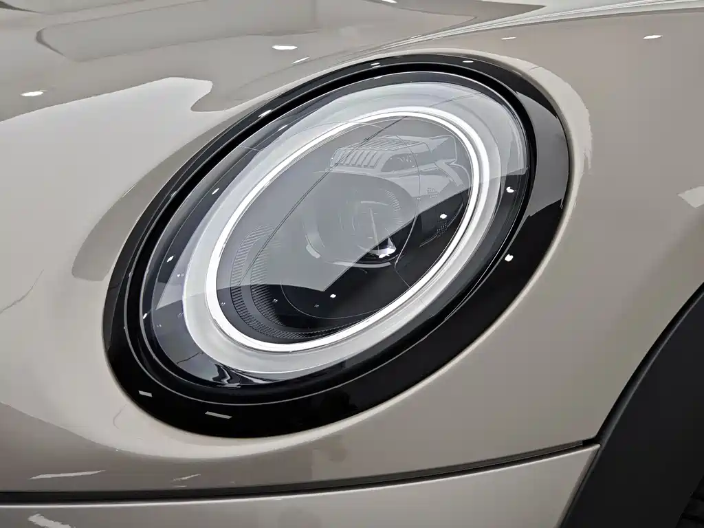 MINI 2023 1.5T COOPER Artist купить на сайте DeffCars