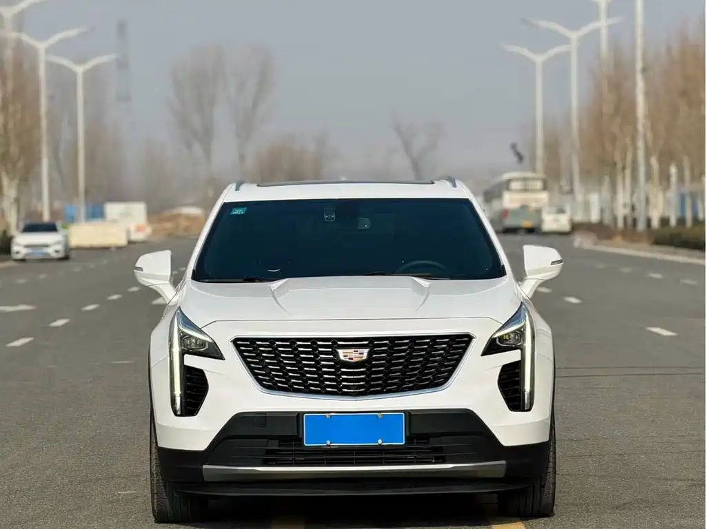 Cadillac XT4 2021 28T two-wheel drive luxury model купить на сайте DeffCars