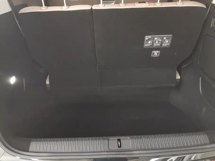 Xpeng X9 2024 702 Super Long Battery Life Pro купить на сайте DeffCars