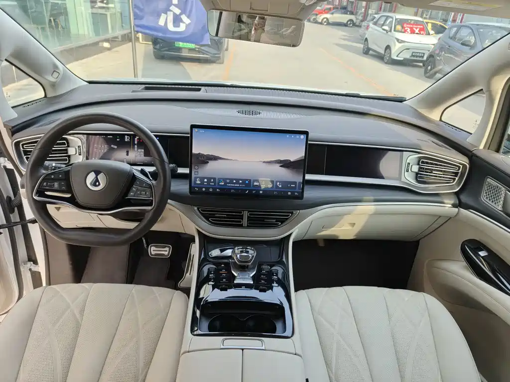 Denza D9 2025 DM-i smart driving version 1020 four-wheel drive flagship model купить на сайте DeffCars