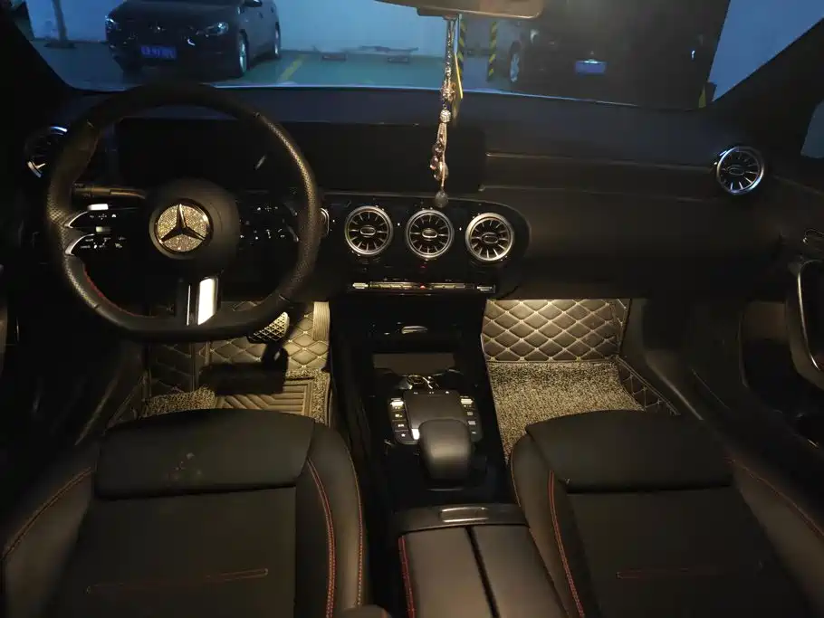 Mercedes-Benz A-Class 2024 A 200 L Fashion купить на сайте DeffCars