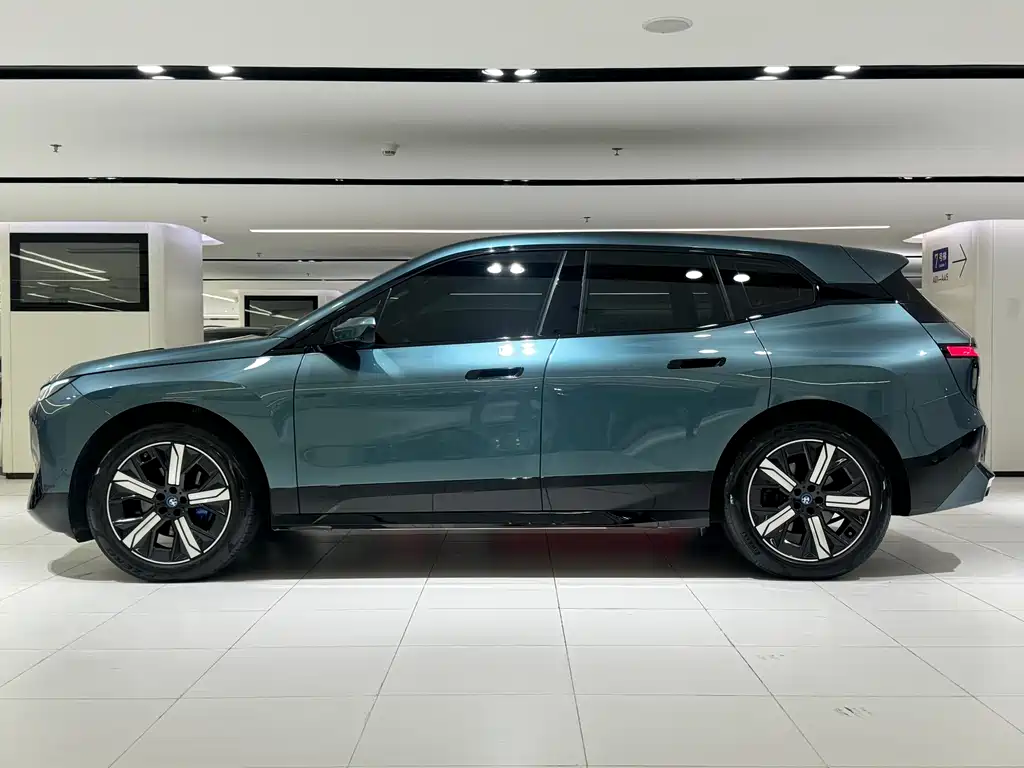 BMW iX 2022 xDrive50 купить на сайте DeffCars