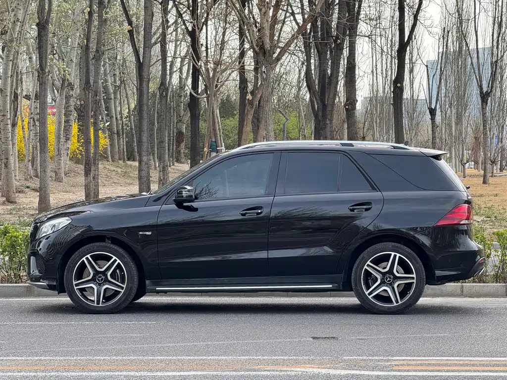 Mercedes-Benz GLE AMG 2017 AMG GLE 43 4MATIC купить на сайте DeffCars