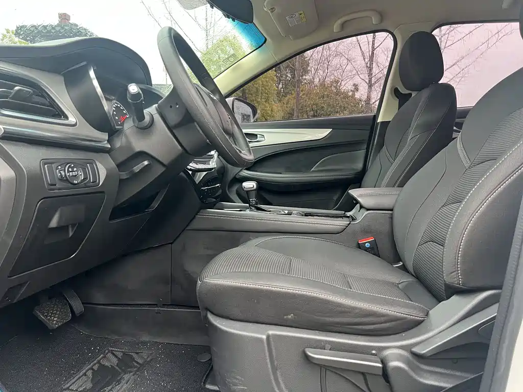 Jietu X90 2019 1.5T automatic premium type 5 seats National V купить на сайте DeffCars