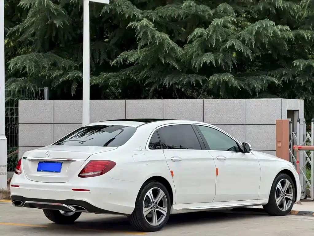 Mercedes-Benz E-Class 2018 E 200 Sports купить на сайте DeffCars