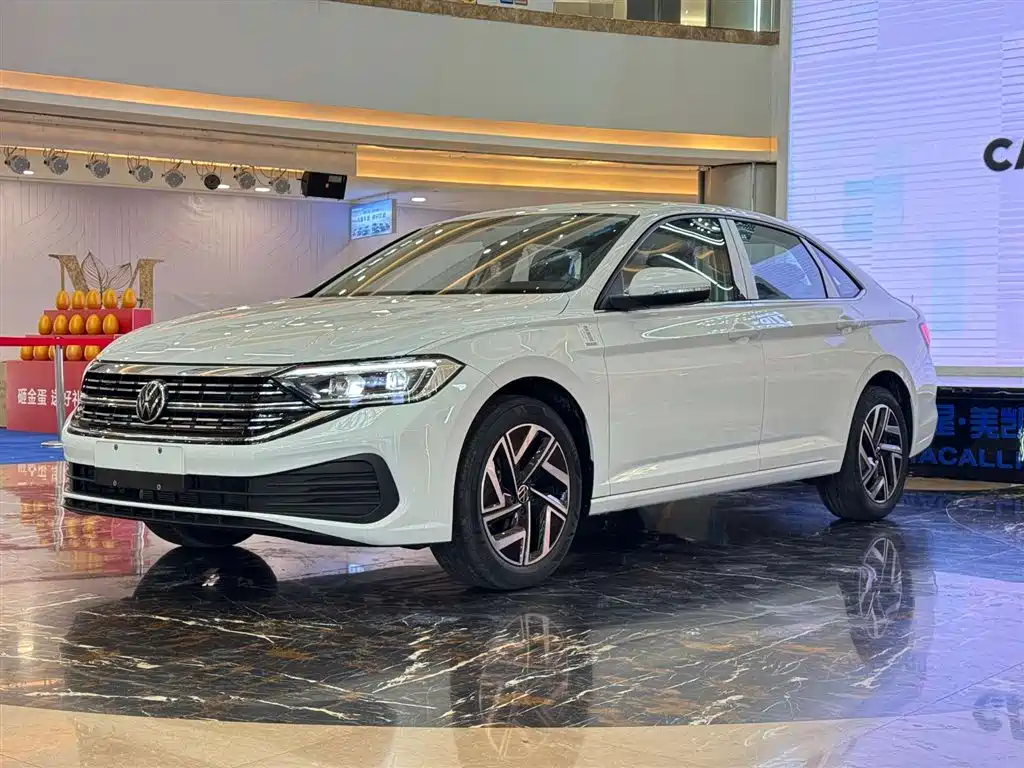 Sagitar 2025 facelift 300TSI DSG flyover version купить на сайте DeffCars