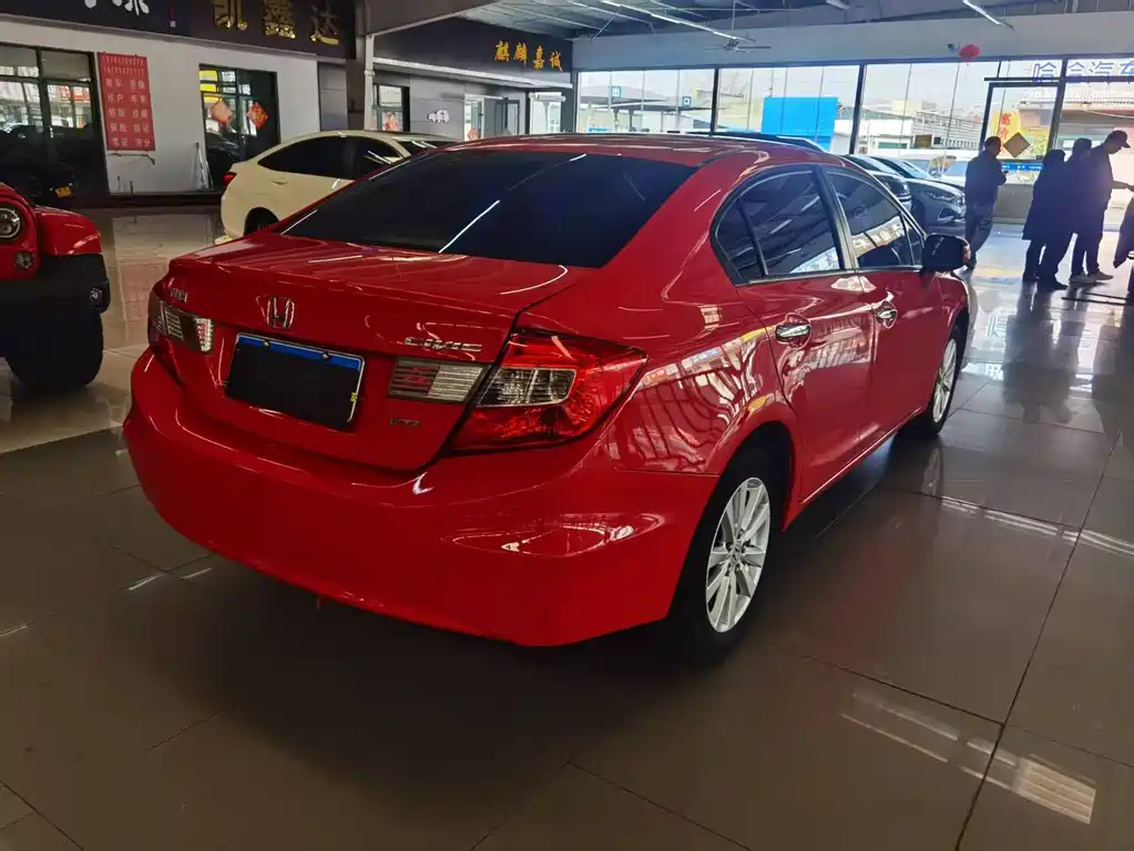 Civic 2012 1.8L Automatic Deluxe Edition купить на сайте DeffCars
