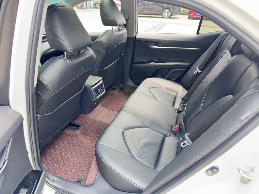 Camry 2021 2.5G Deluxe Edition купить на сайте DeffCars