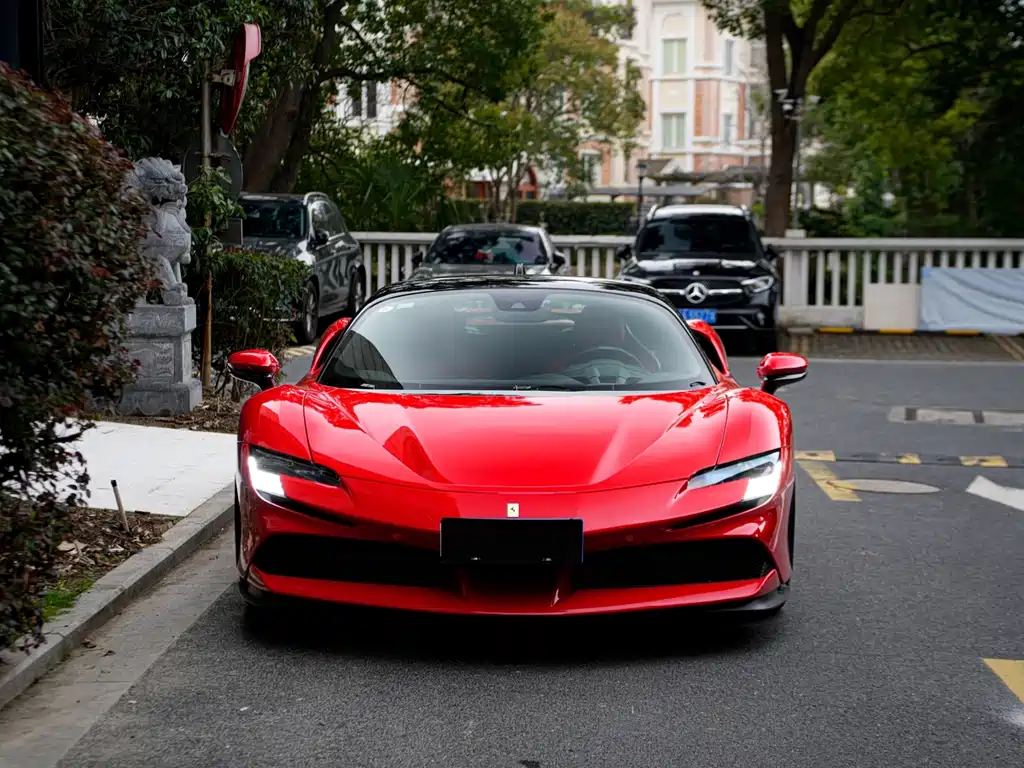 SF90 2020 3.9T V8 Stradale купить на сайте DeffCars