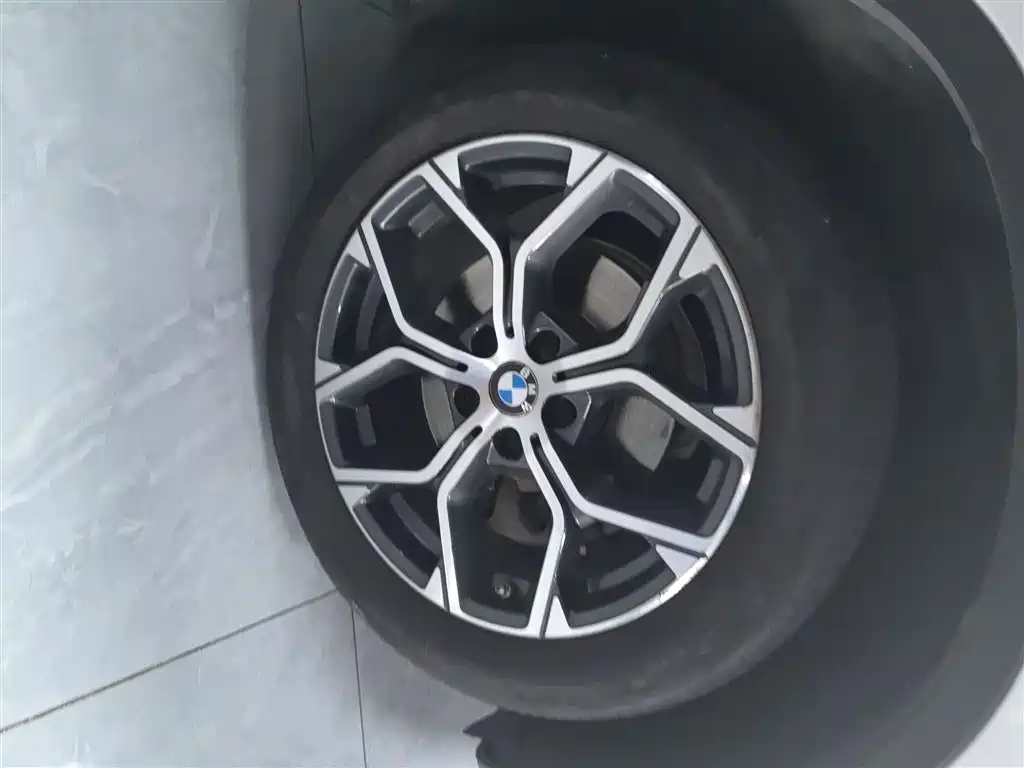 BMW X1 2021 sDrive20Li Exclusive Model купить на сайте DeffCars