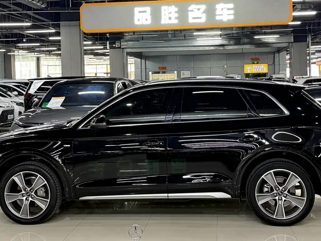 Audi Q5L 2022 45T luxury and dynamic model купить на сайте DeffCars