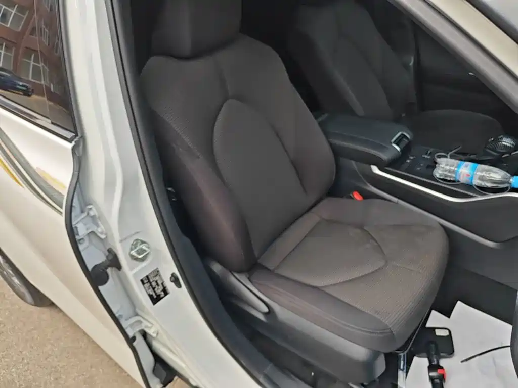 Crown 2021 2.5L HEV two-wheel drive enterprising version купить на сайте DeffCars