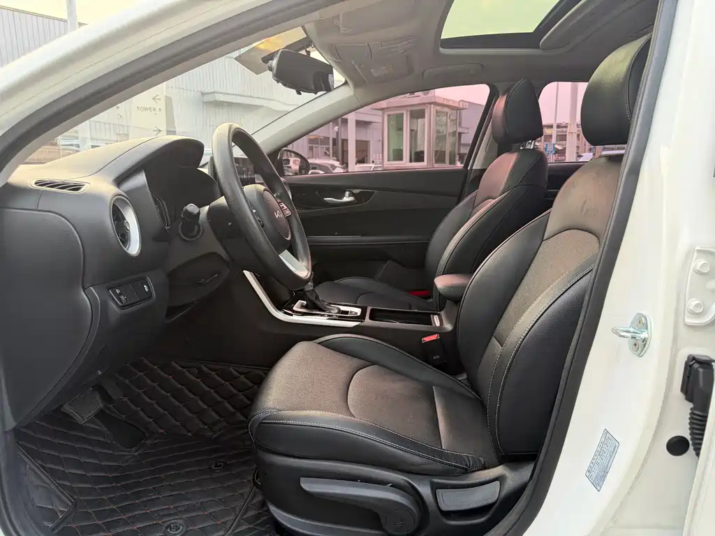 Kia K3 2021 1.5L CVT Fashion Edition купить на сайте DeffCars