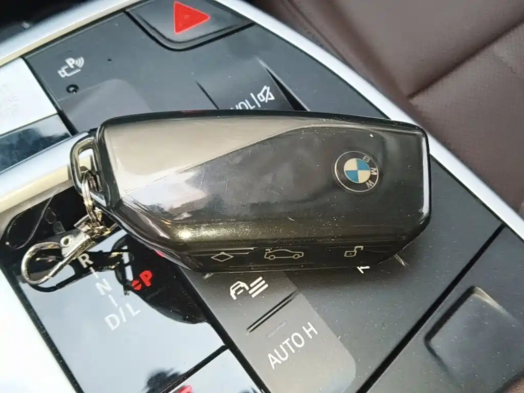 BMW X1 2023 sDrive25Li X Design Package купить на сайте DeffCars