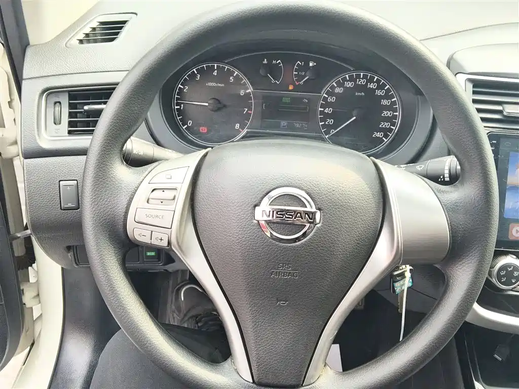 Tiida 2016 1.6L CVT cool version купить на сайте DeffCars
