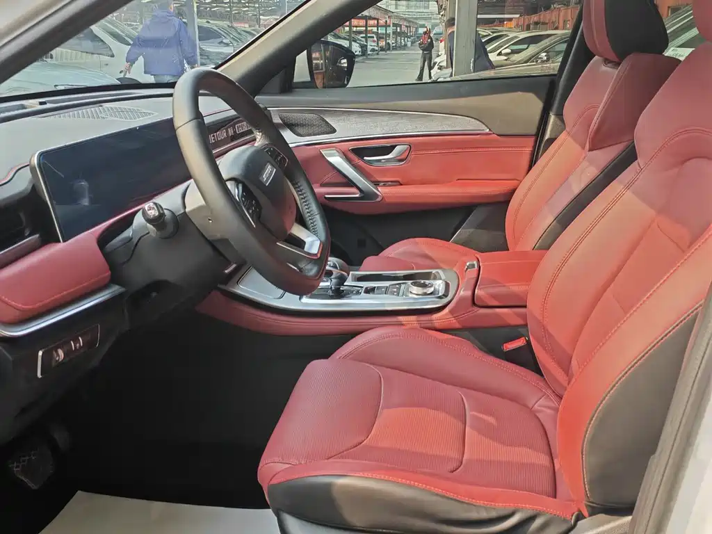 Jietu X70 PLUS 2021 1.5T DCT Mountain PRO 7 seats купить на сайте DeffCars