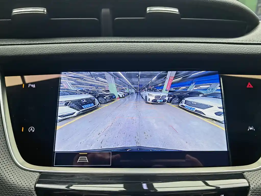 Cadillac XT6 2022 2.0T six-seat four-wheel drive stylish model купить на сайте DeffCars