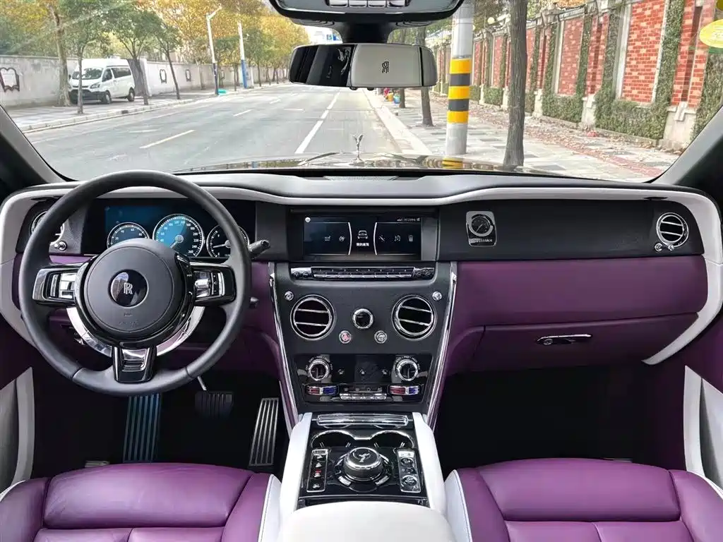 Cullinan 2018 five-seater version купить на сайте DeffCars
