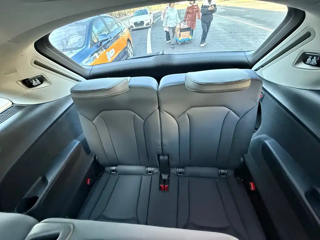 Audi Q7 2021 55 TFSI quattro S line sports version купить на сайте DeffCars