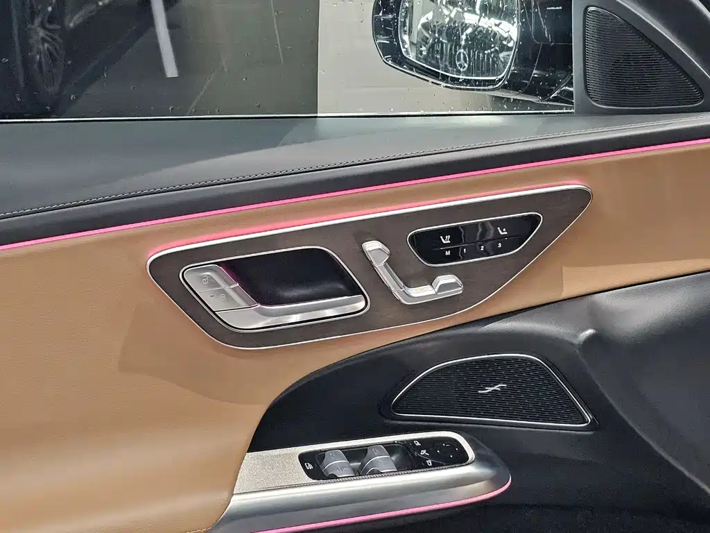 Mercedes-Benz E-Class New Energy 2024 E 350 e L plug-in hybrid sedan купить на сайте DeffCars