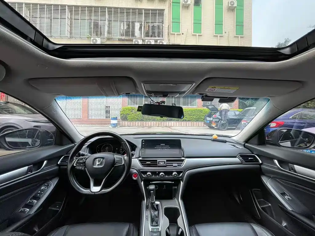 Accord 2022 260TURBO Deluxe Edition купить на сайте DeffCars