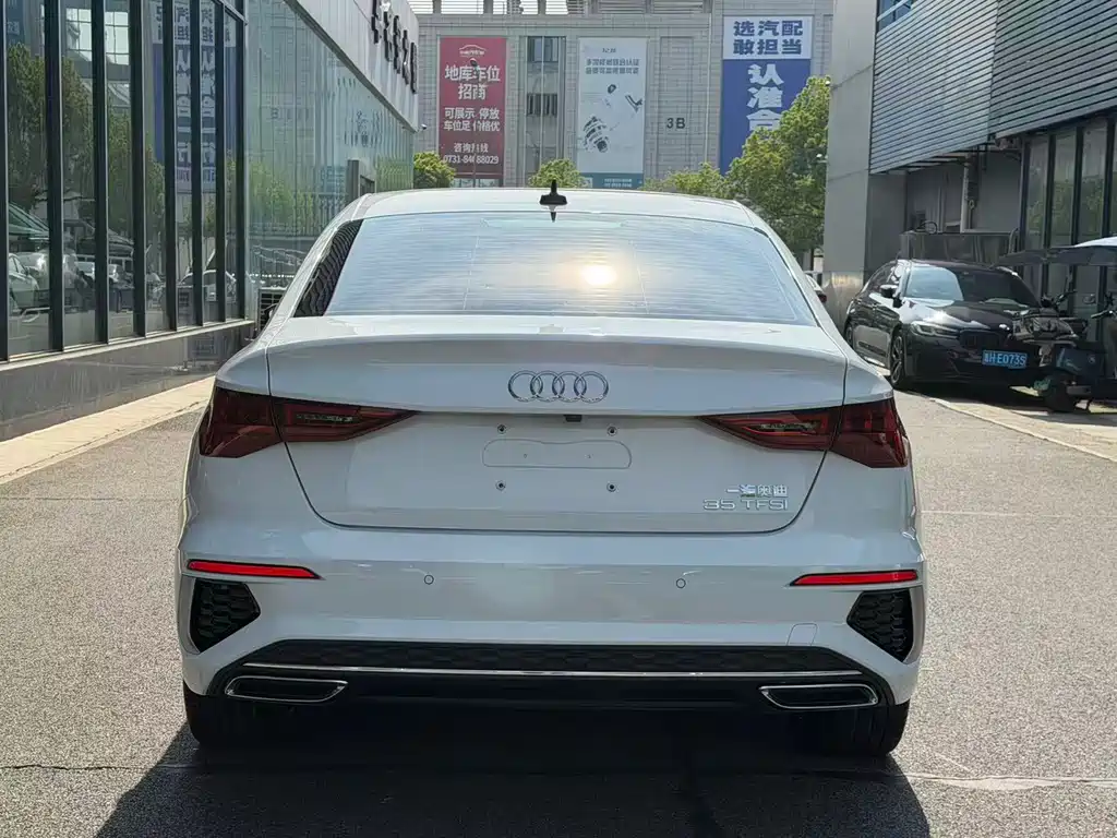 Audi A3 2023 A3L Limousine 35 TFSI Fashionable and Sporty купить на сайте DeffCars