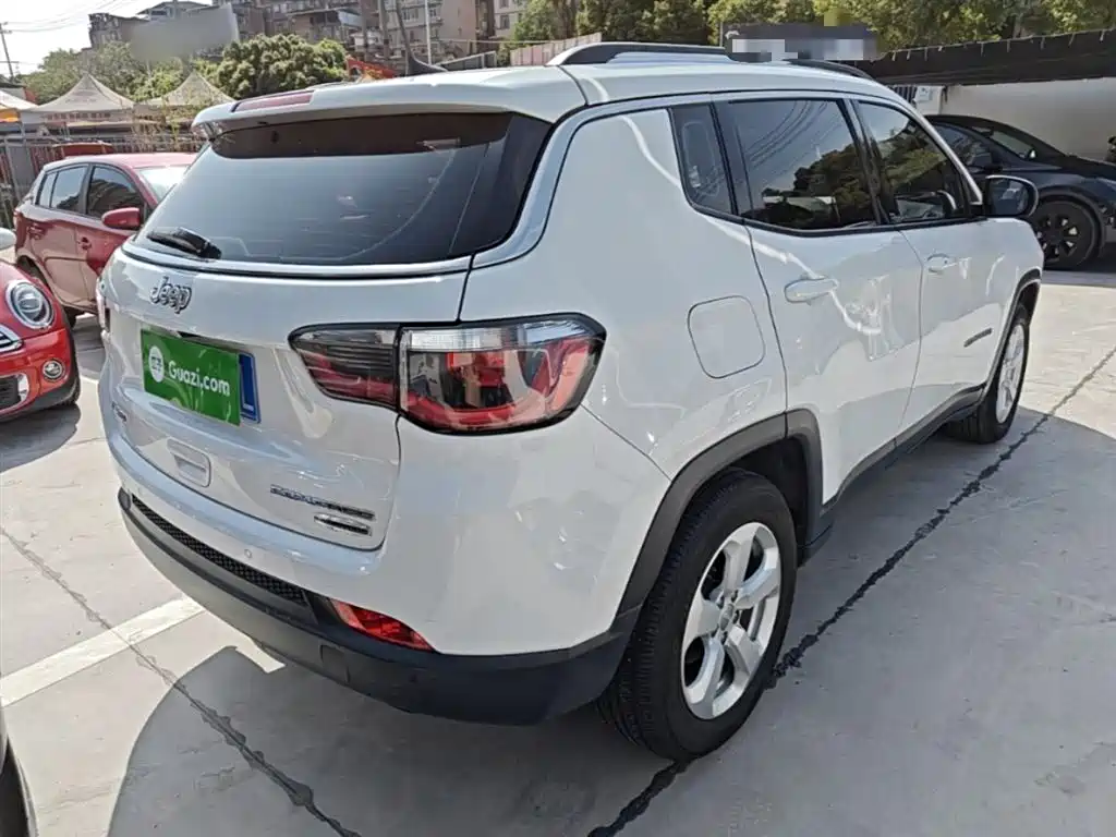 Compass 2017 200T Automatic Home Edition купить на сайте DeffCars