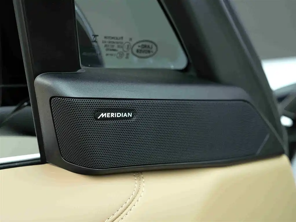 Range Rover 2023 3.0 L6 400PS Seven-seater Extended Edition купить на сайте DeffCars