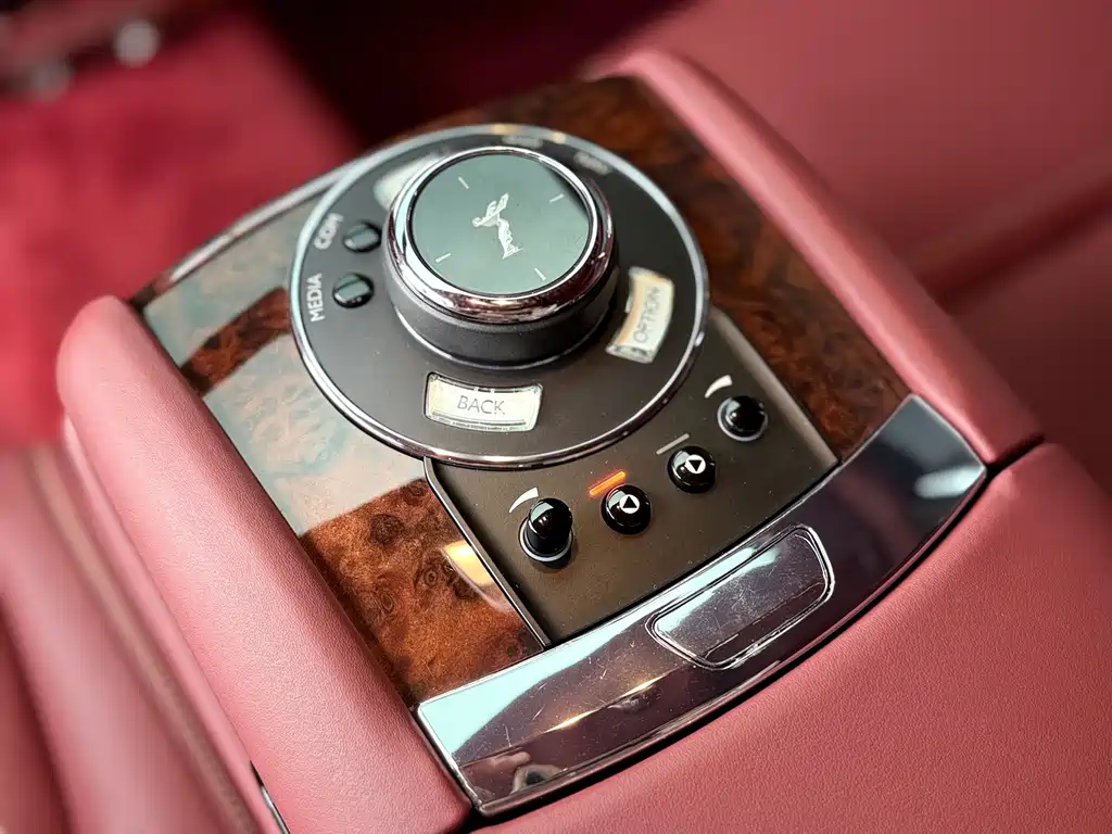 Ghost 2018 6.6T long wheelbase version купить на сайте DeffCars