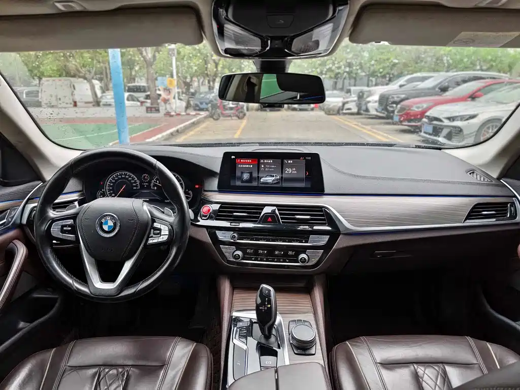 BMW 5 Series 2018 Facelift 530Li Leading Luxury Package купить на сайте DeffCars