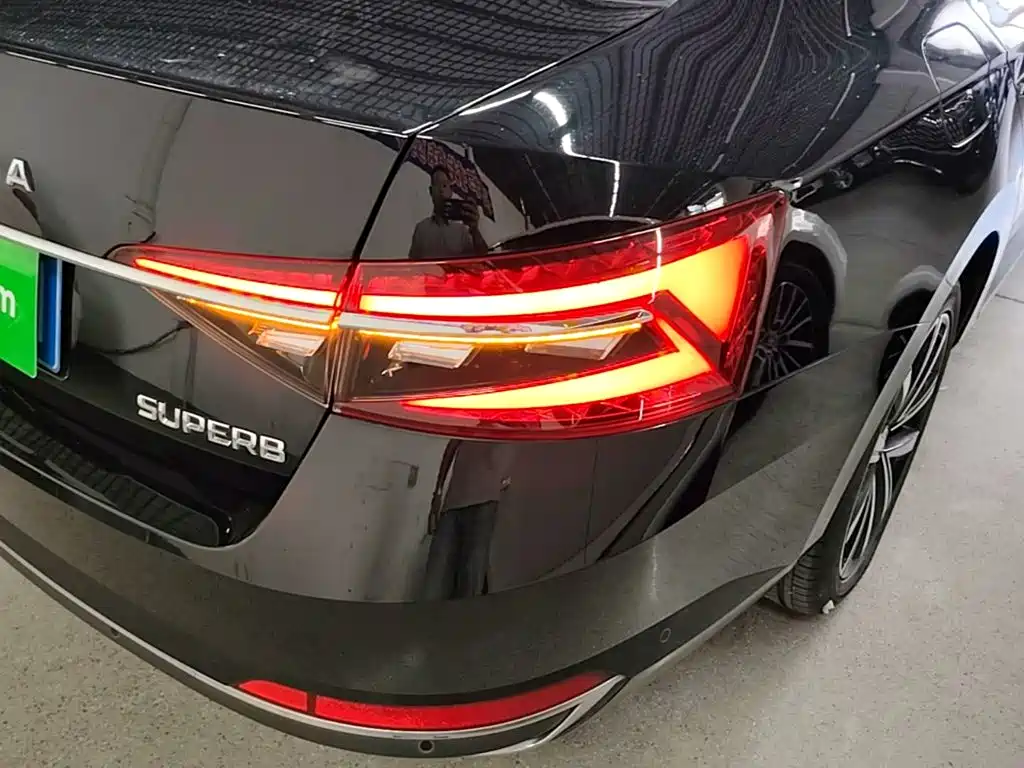 Superb 2023 facelift TSI280 DSG exclusive version купить на сайте DeffCars