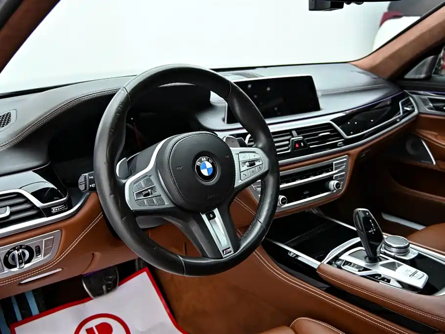 BMW 7 Series 2019 facelift 740Li xDrive Executive M Sports Package купить на сайте DeffCars