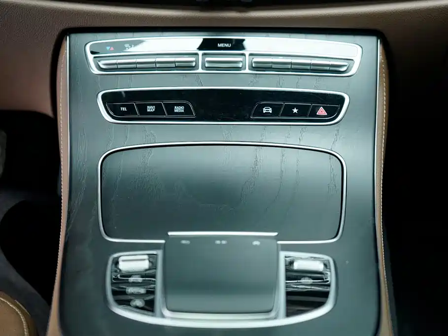 Mercedes-Benz E-Class 2021 facelift E 300 L sporty and stylish купить на сайте DeffCars