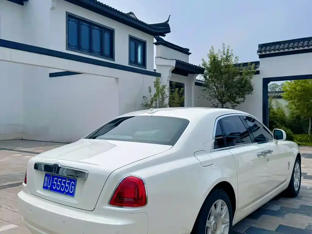 Ghost 2010 6.6T Standard Edition купить на сайте DeffCars