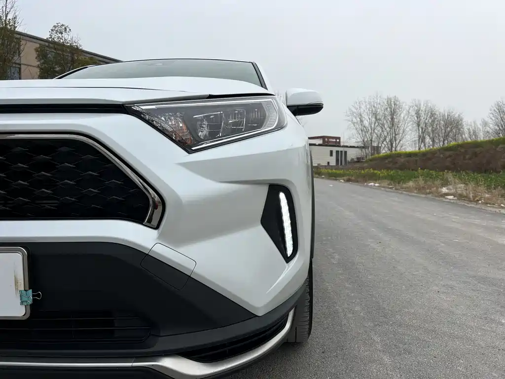 RAV4 Rongfang Dual Engine E+ 2021 2.5L 2WD Elite Pro купить на сайте DeffCars