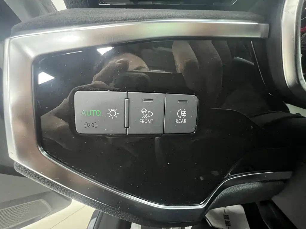 Audi Q3 2022 35 TFSI Fashionable and Dynamic купить на сайте DeffCars