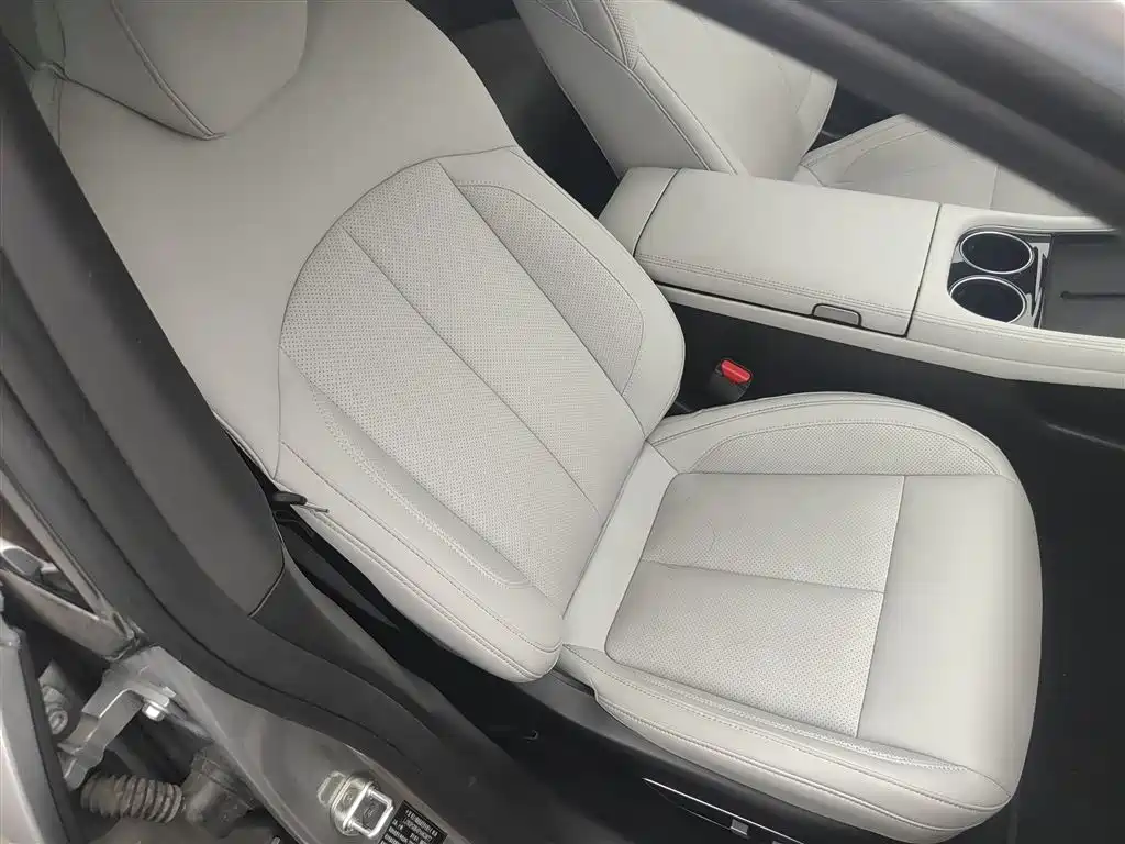 Xpeng P7 2024 model P7i 550 Pro купить на сайте DeffCars