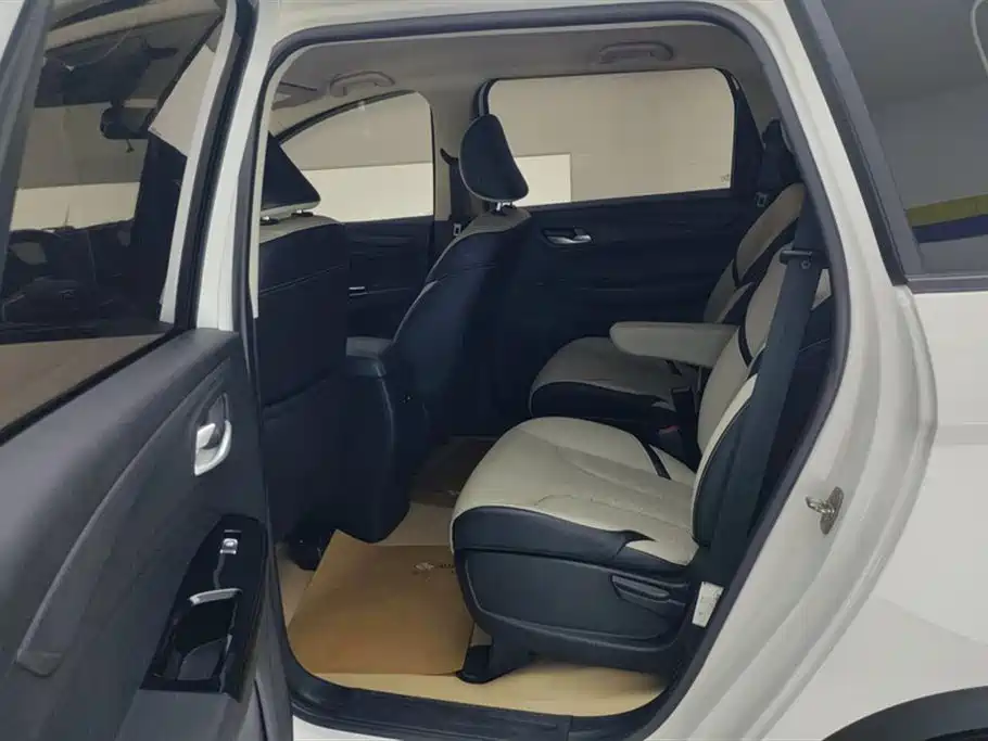 Baojun 730 2021 1.5T CVT fashionable 7 seats купить на сайте DeffCars