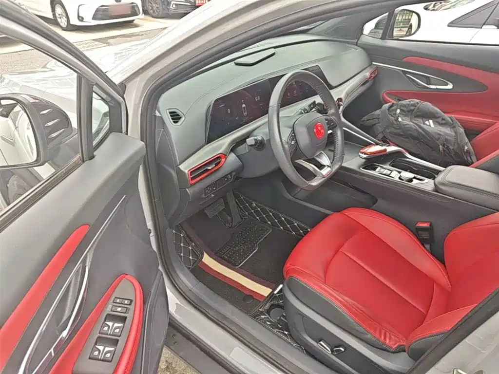 Changan UNI-T 2020 1.5T premium model купить на сайте DeffCars