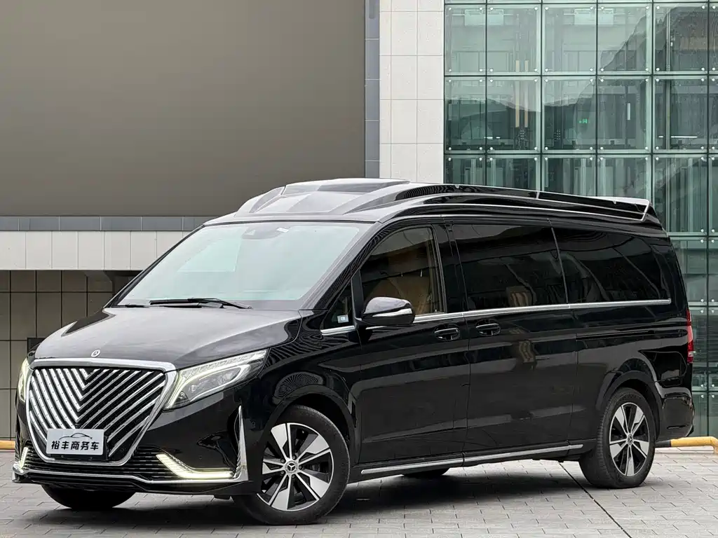 Mercedes-Benz V-Class 2022 V 260 L Long Wheelbase Luxury Edition купить на сайте DeffCars
