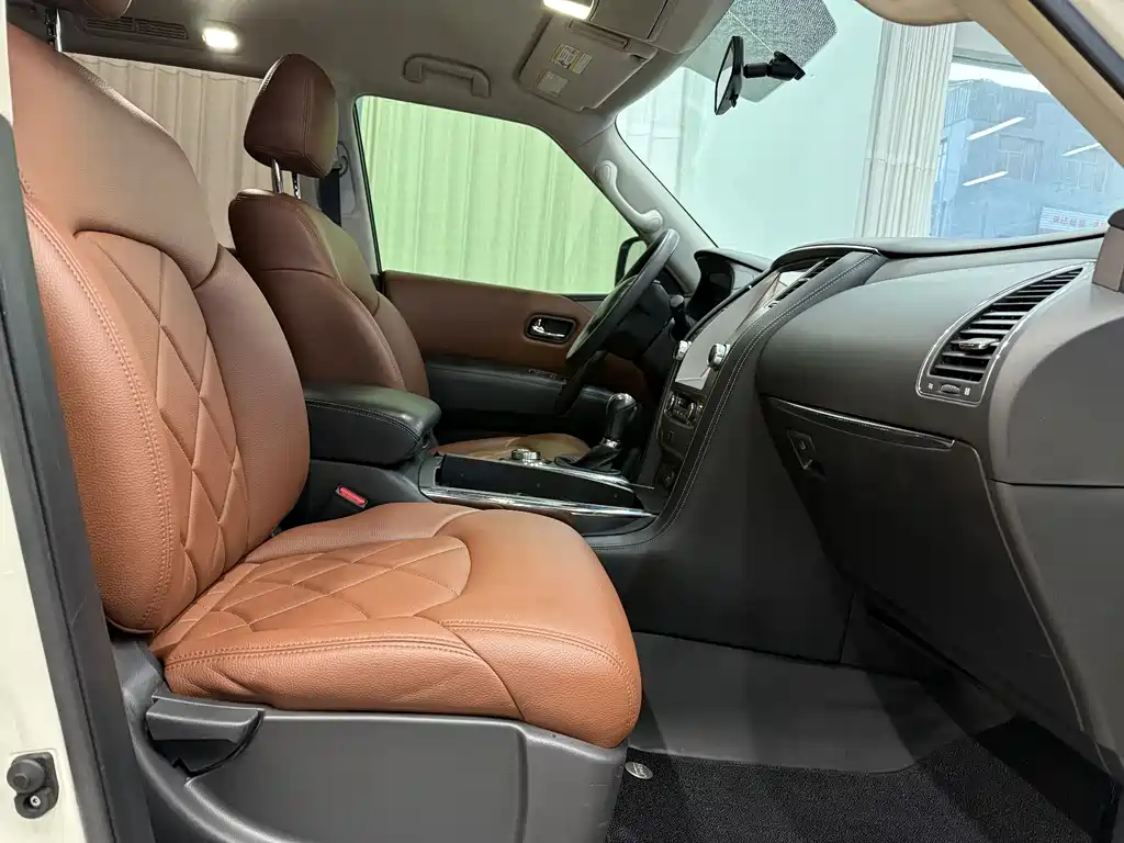 Patrol 2018 4.0L LinkedIn model купить на сайте DeffCars