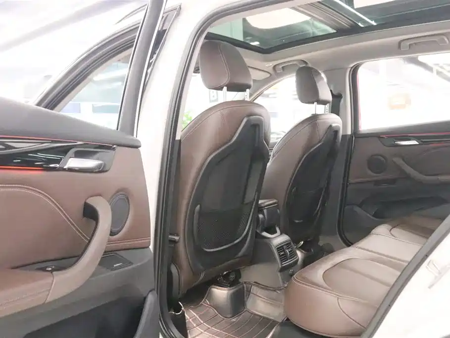 BMW X1 2018 sDrive18Li Exclusive Model купить на сайте DeffCars