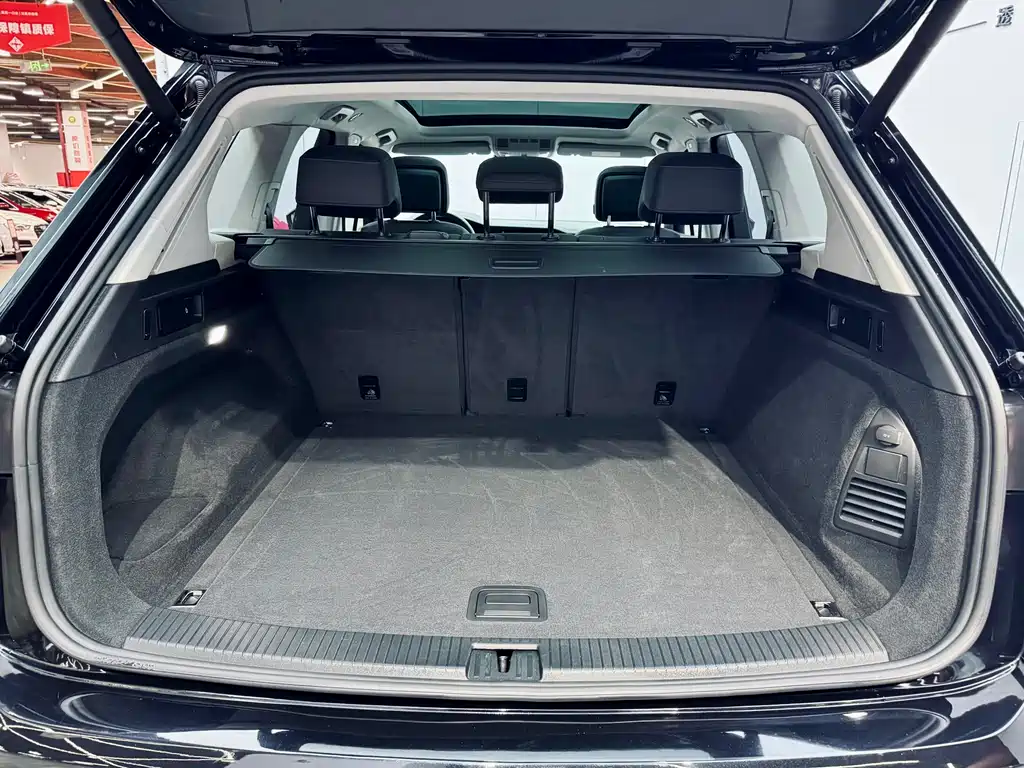 Touareg 2019 2.0TSI Pilot Edition National VI купить на сайте DeffCars