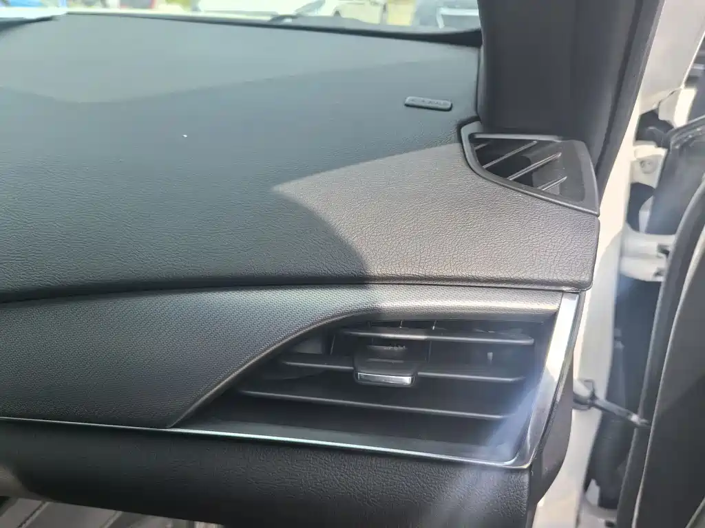 Cadillac CT5 2024 28T Luxury Pro купить на сайте DeffCars