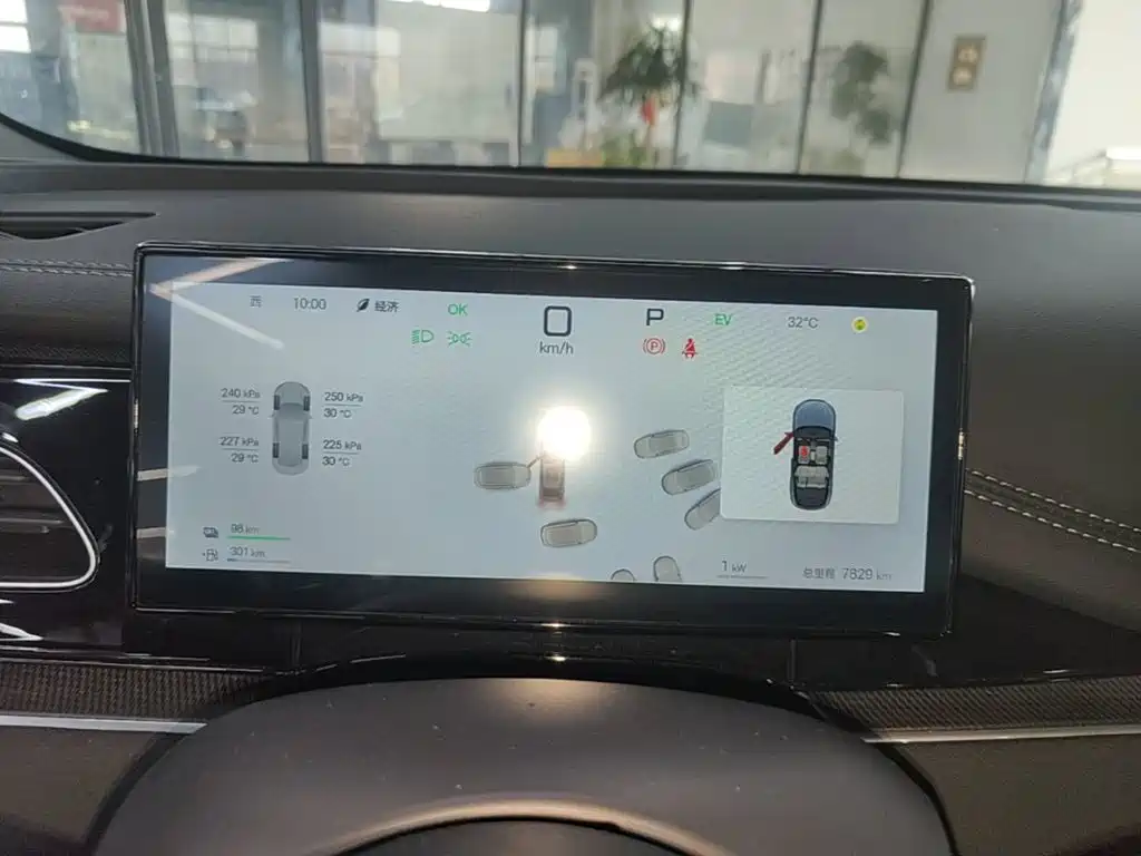 Seal 06 2025 DM-i Smart Driving Edition 120KM Exclusive Type купить на сайте DeffCars
