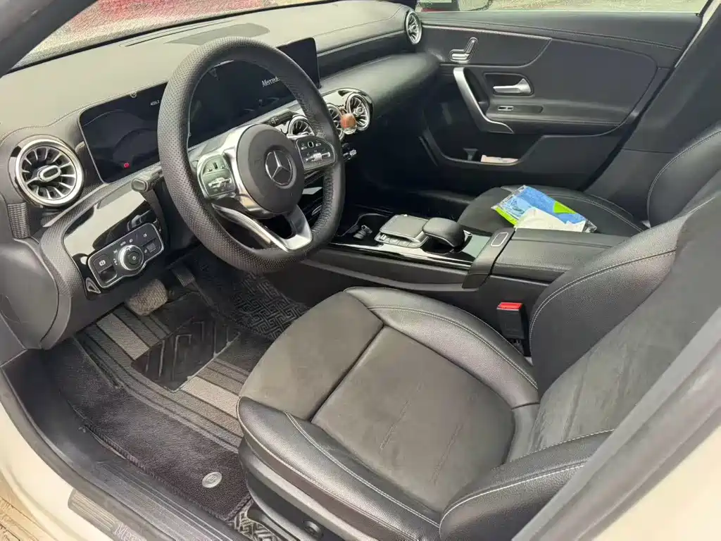 Mercedes-Benz A-Class 2020 A 180 L Sports Sedan купить на сайте DeffCars